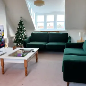  Apartment Falconhurst United Kingdom